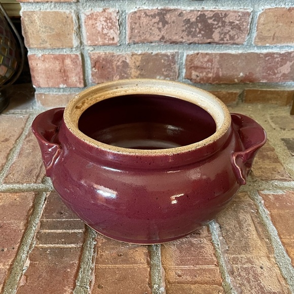 Parsley Pottery Stoneware Casserole Dish with Lid - Picture 3 of 8